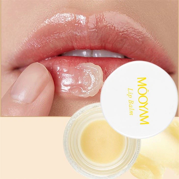 Moisturizing Lemon Lip Balm